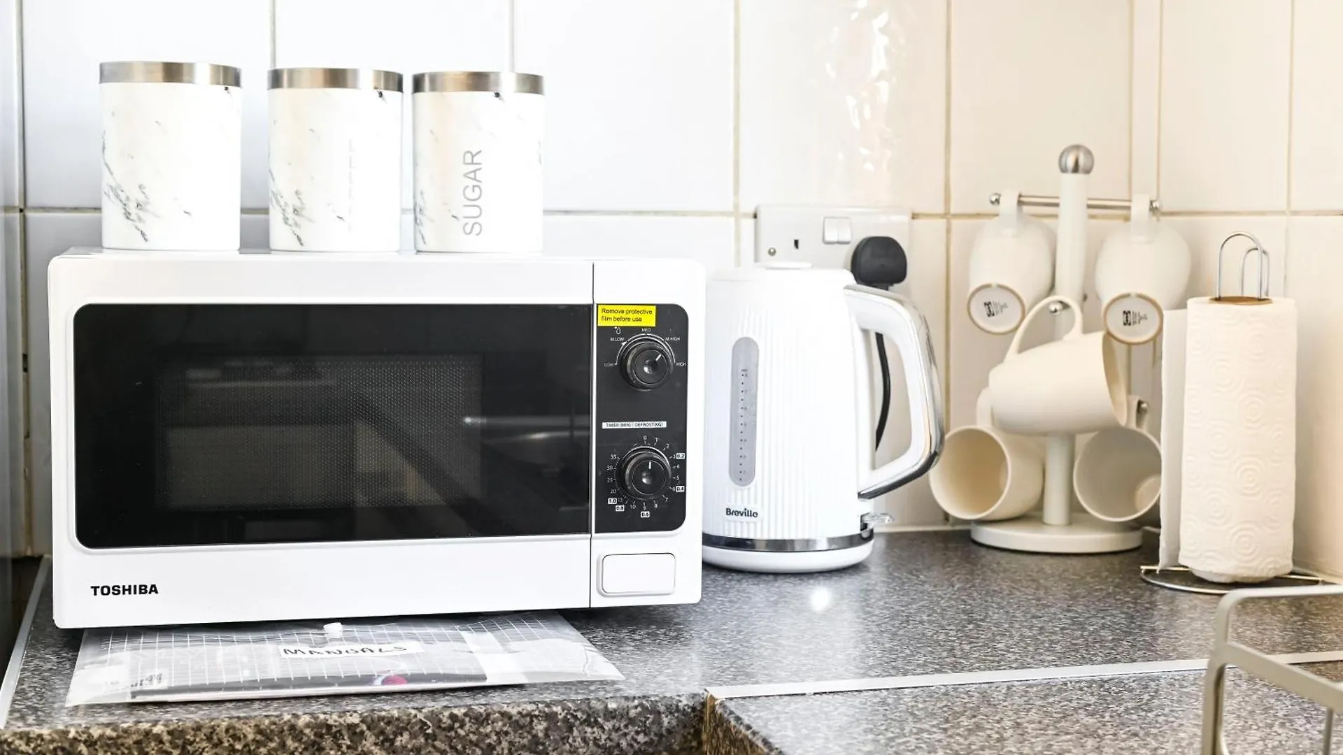 2-Bed, Sleeps 8 In Leyton E10, Near Stratford Apartment London 0*,